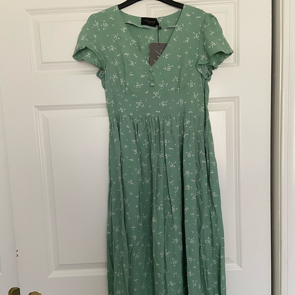 beautiful NWT fauxgerty dress
